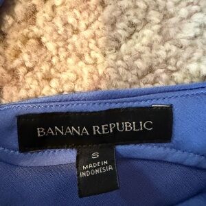 Women's Banana Republic Blue Sleeveless Top